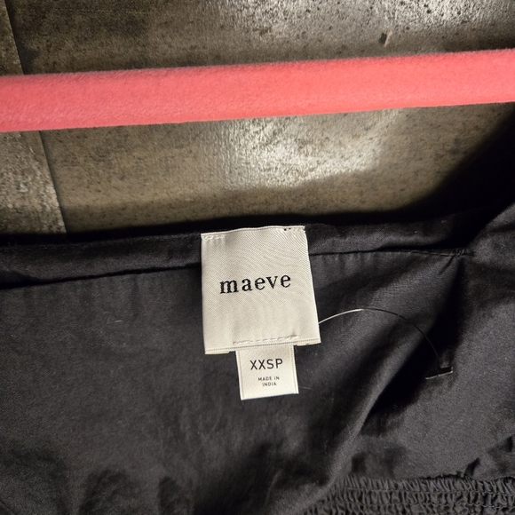 maeve puff sleeve smocked romper - Picture 4 of 7